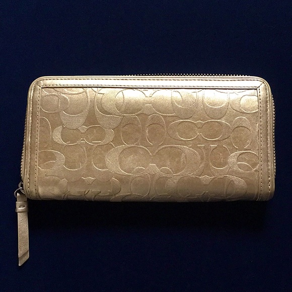 Coach zip wallet